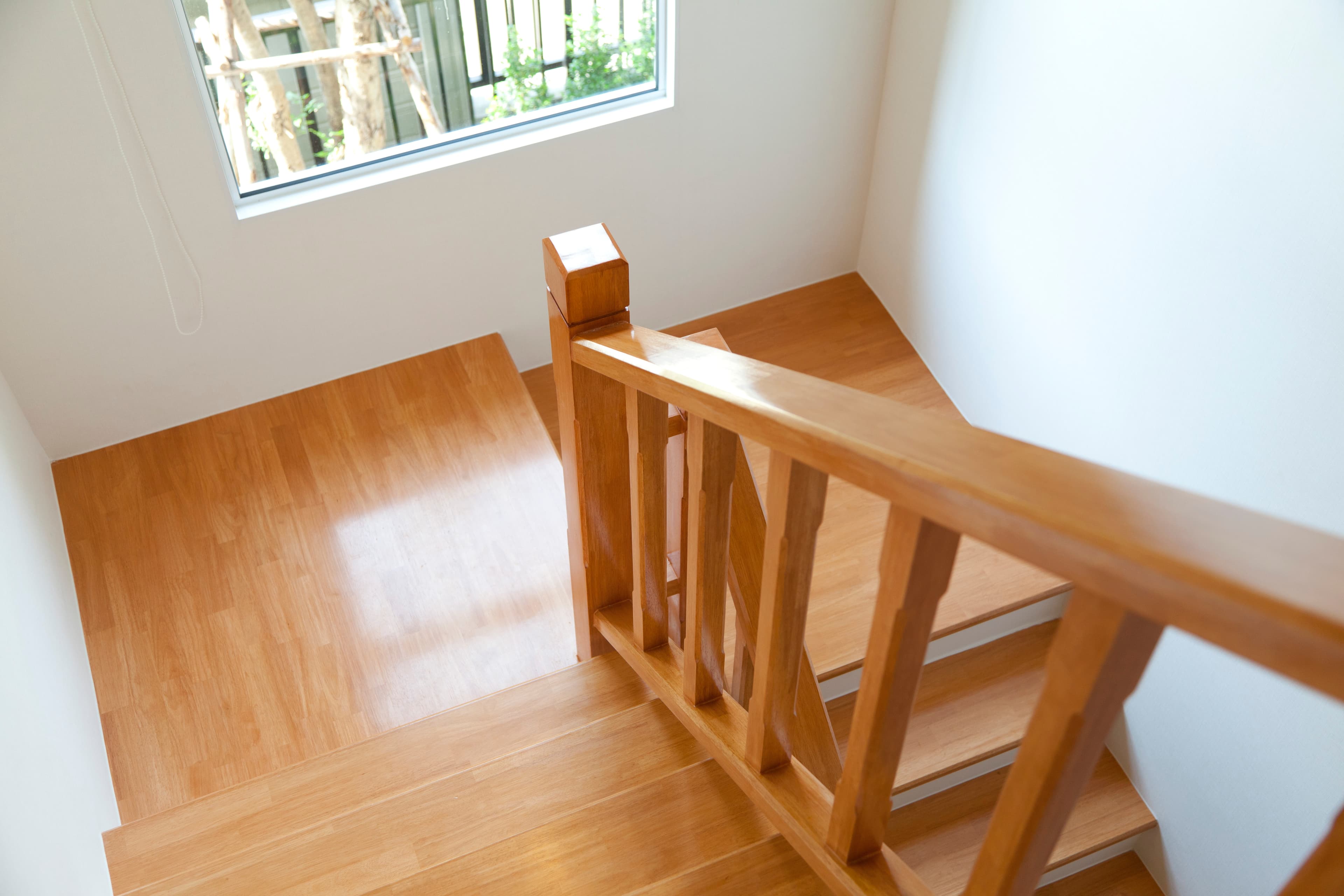 Shaker / Craftsman square wood balusters — client reference photo